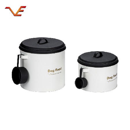 The manufacturer directly supplies black and white color matching simple storage round iron can kitchen miscellaneous grain storage sealed tank with spoon