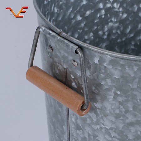 Large capacity oval stainless steel ice bucket bar ktv iron sheet thickened ice bucket food grade powder spraying iron art