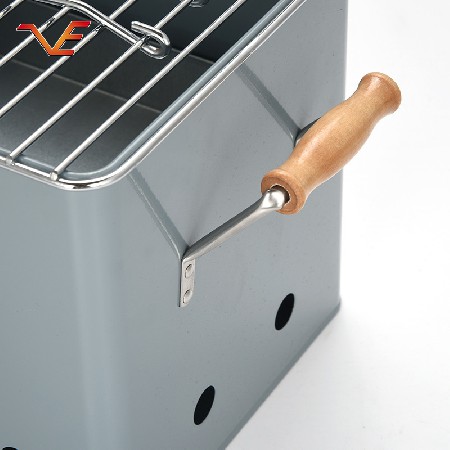 小型方形烧烤桶家用批发 便携式BBQ户外野营烧烤用木炭烤炉